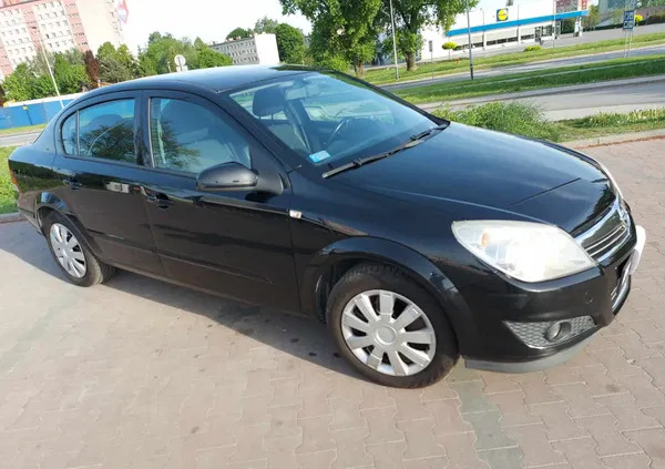 samochody osobowe Opel Astra cena 14200 przebieg: 165970, rok produkcji 2008 z Kraków